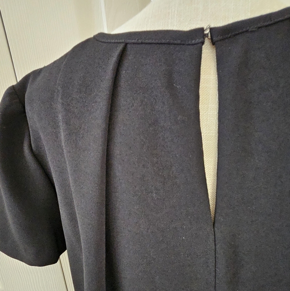 Trina Turk Floramaria Hi-Low Crepe Shift Dress - Picture 3 of 10